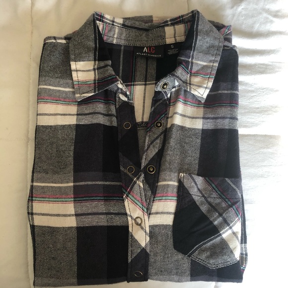 ALC- At Last Classics Small Half Button Flannel - Picture 6 of 10